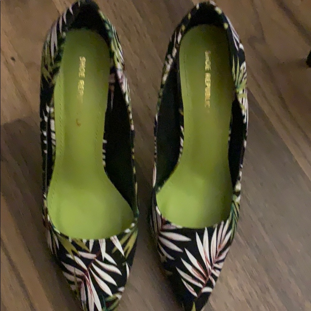 Shoe Republic LA never worn with NO BOX